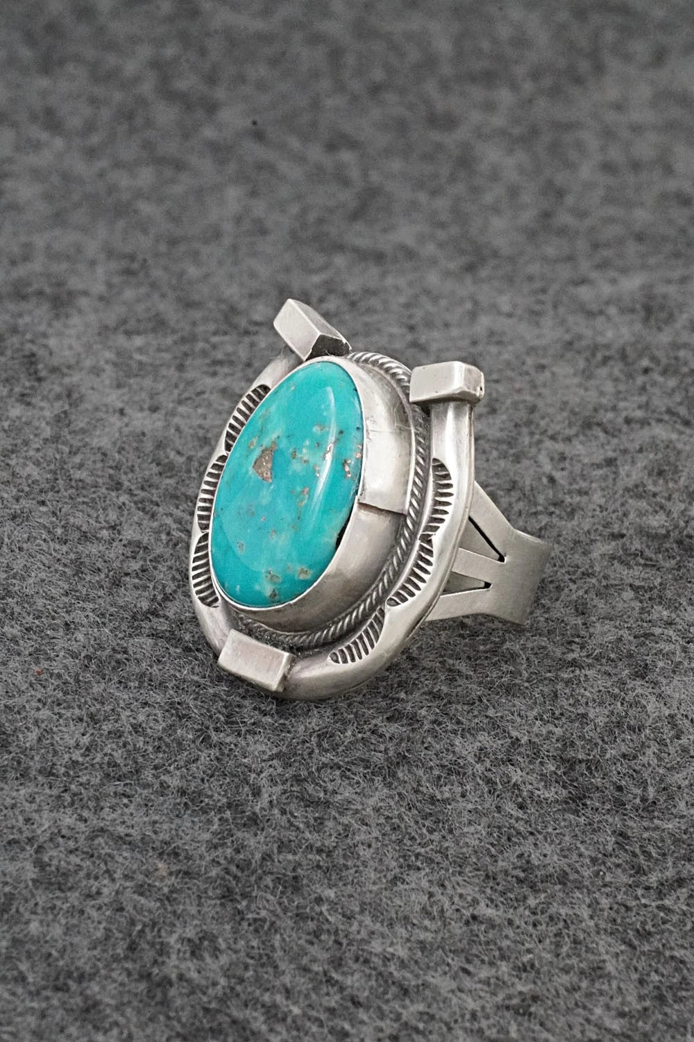 Turquoise & Sterling Silver Ring - Bobby Johnson - Size 7.5