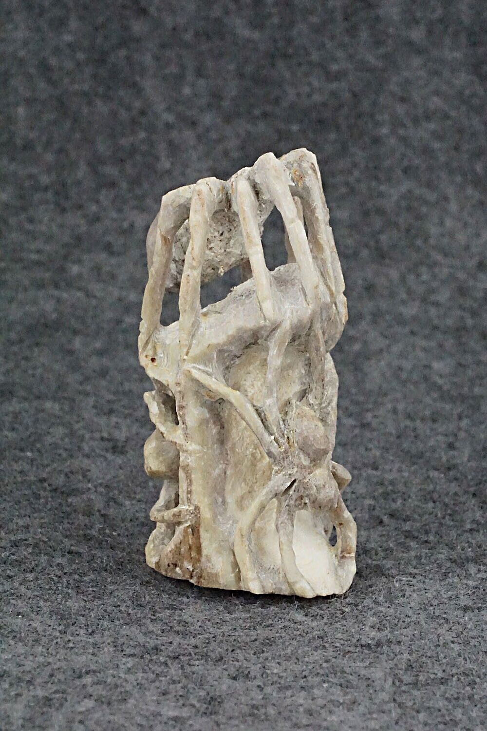 Spiders Zuni Fetish Carving - Lewis Malie Jr.