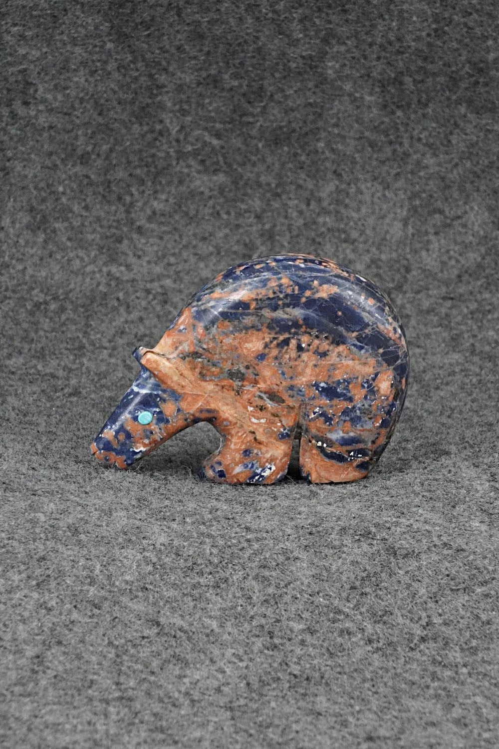 Bear Zuni Fetish Carving - Ronnie Lunasee