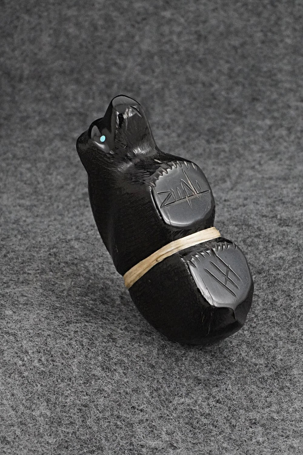 Bear Zuni Fetish Carving - Herb Halate