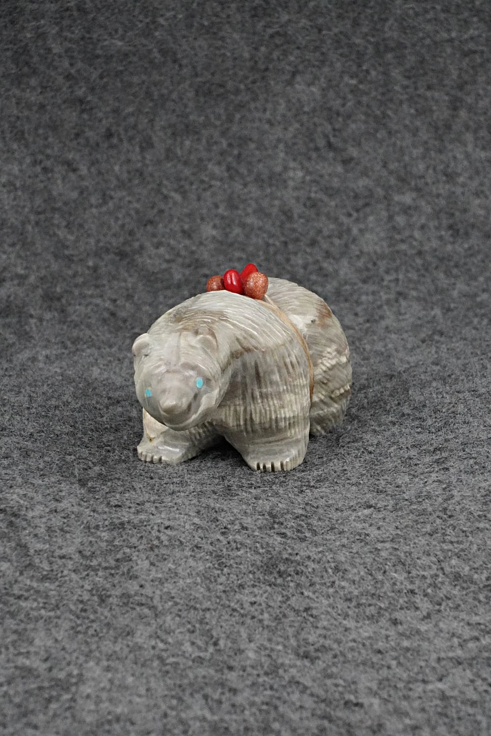 Bear Zuni Fetish Carving - Paulette & Farlan Quam