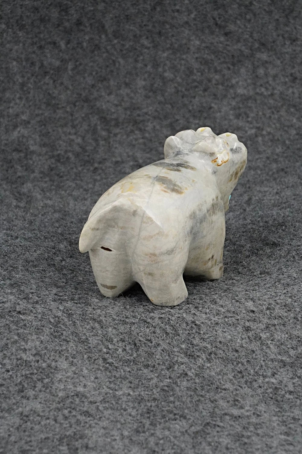 Hippo Zuni Fetish Carving - Enrike Leekya
