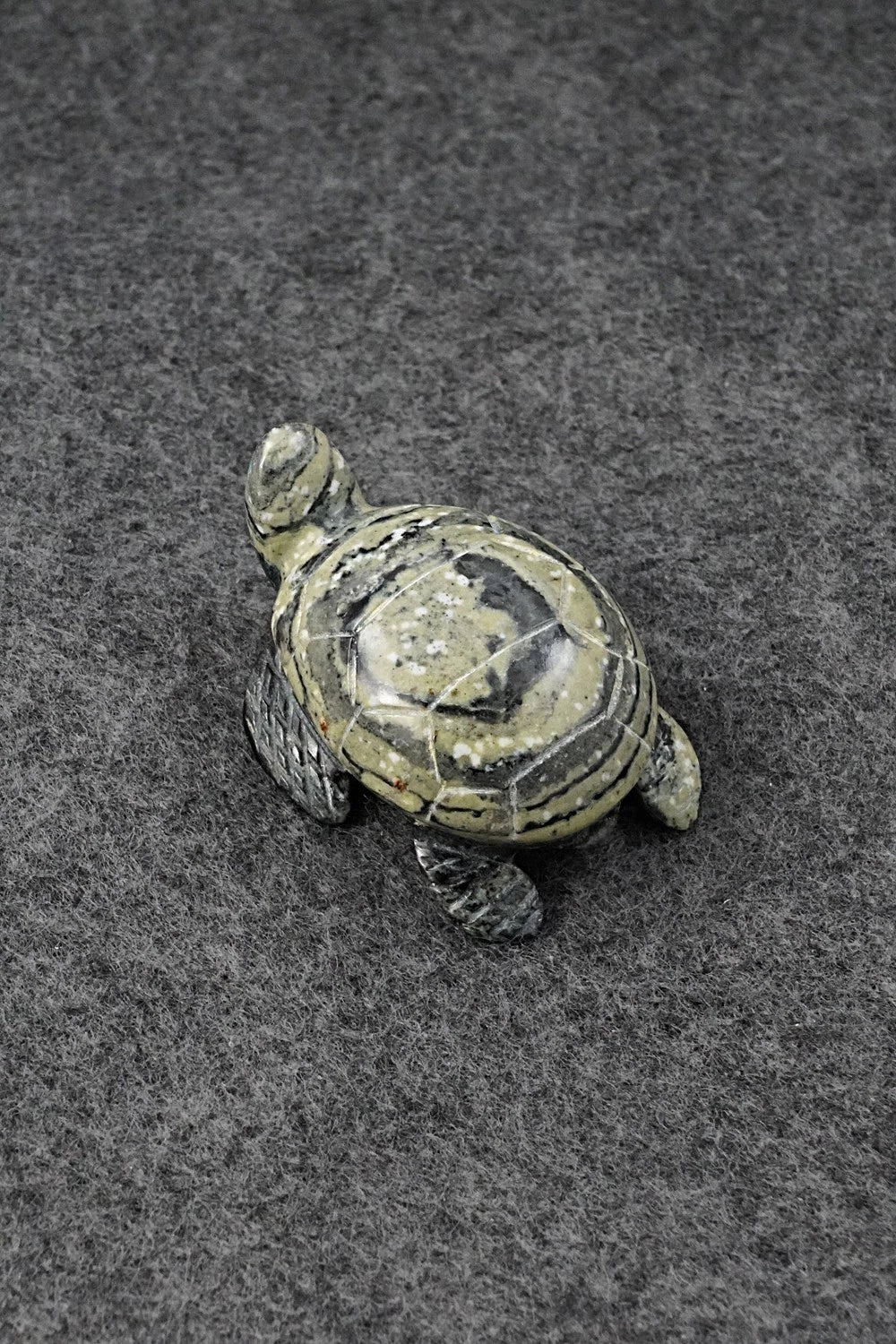 Turtle Zuni Fetish Carving - Rosella Soseeah