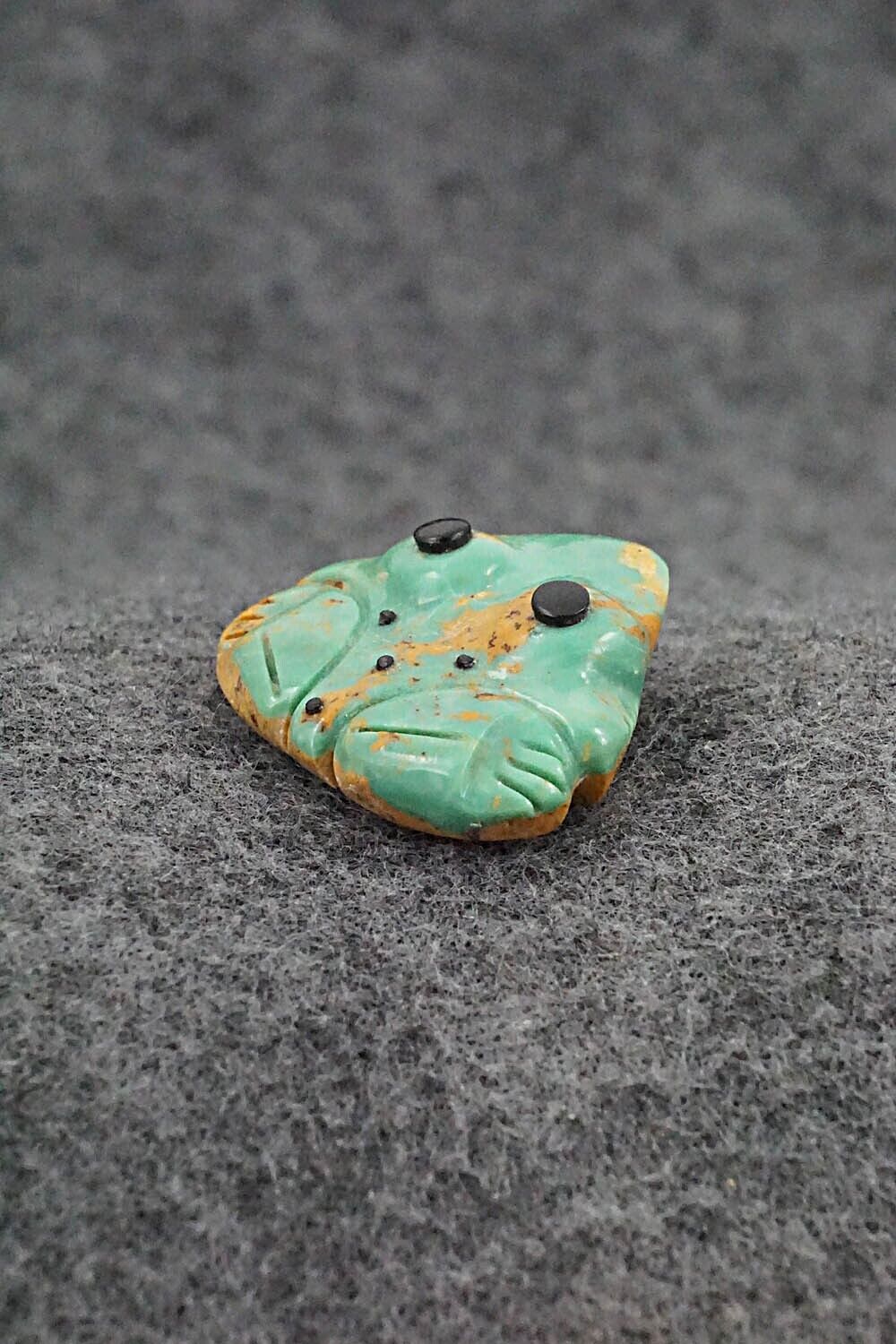 Frog Zuni Fetish Carving - Reynold Lunasee