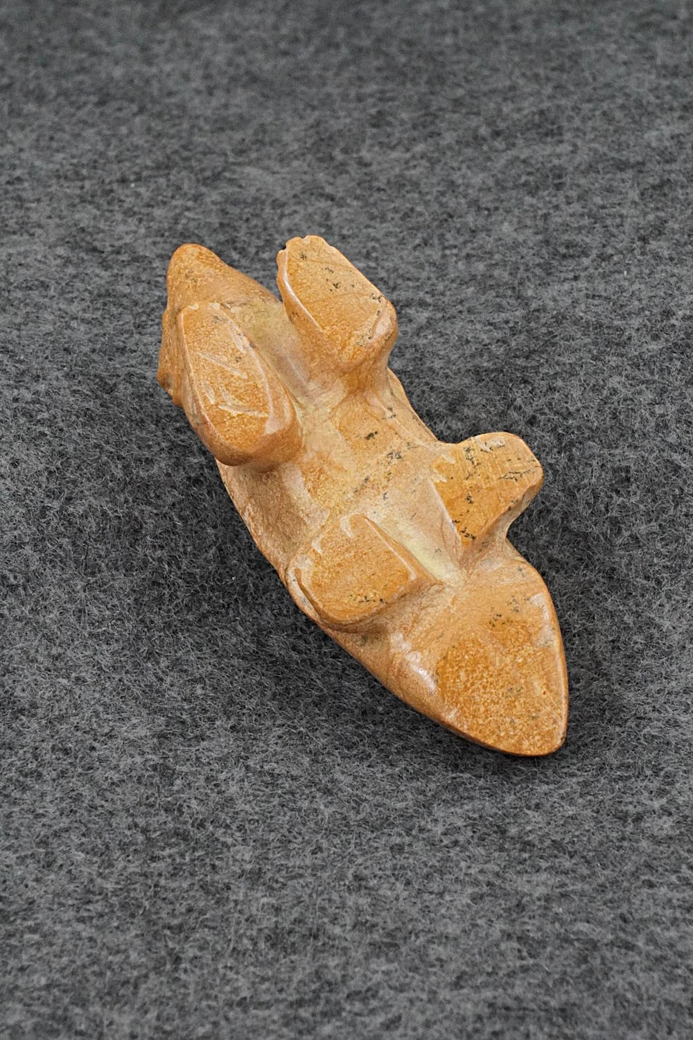 Badger Zuni Fetish Carving - Freddie Leekya