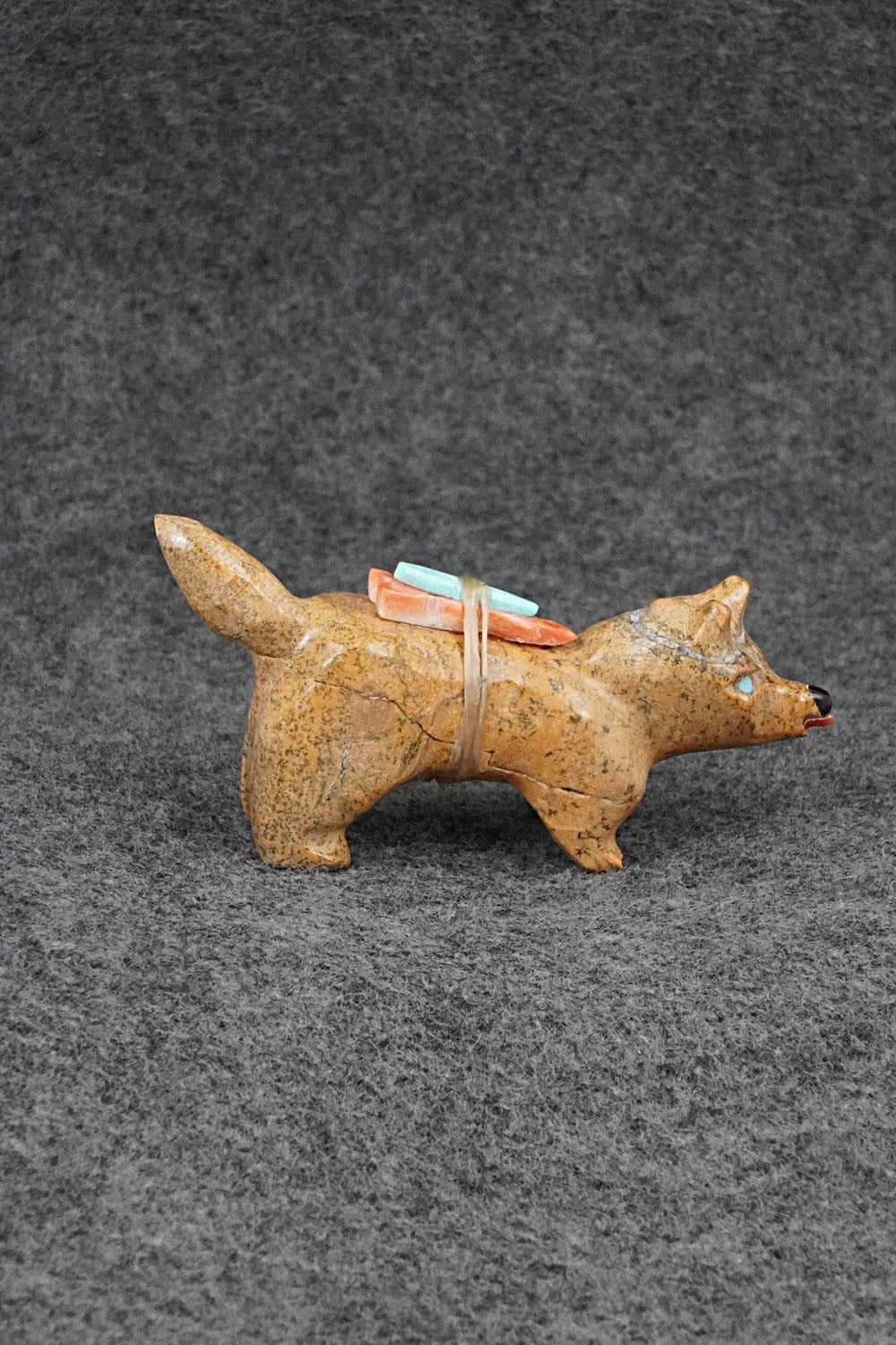 Wolf Zuni Fetish Carving - Freddie Leekya
