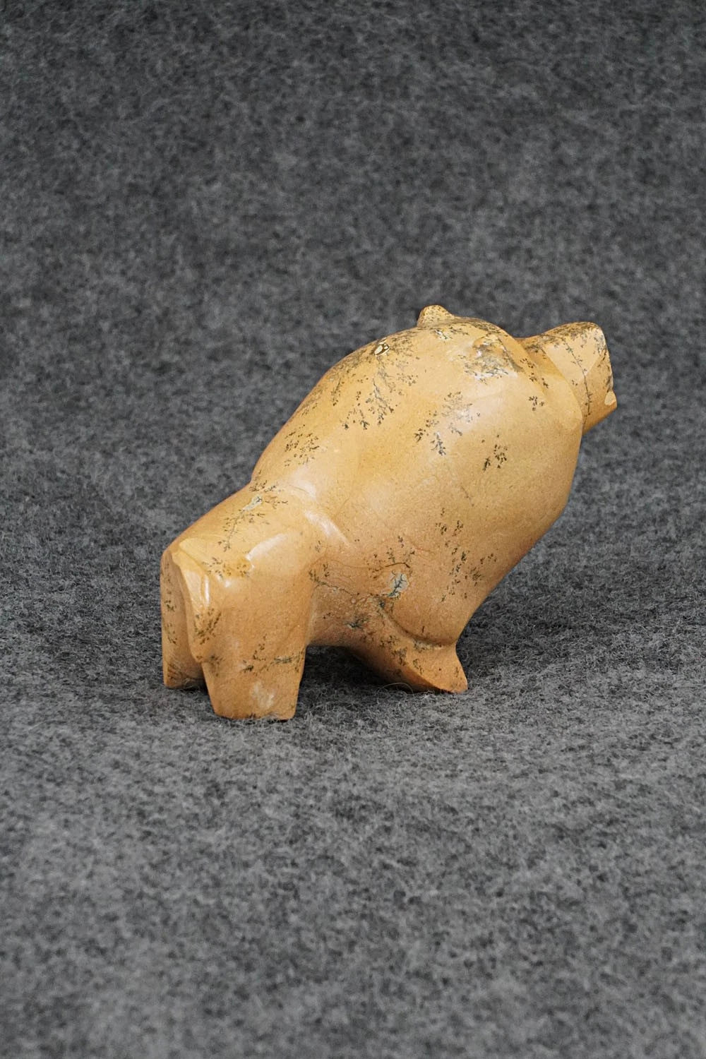 Lion Zuni Fetish Carving - Enrike Leekya