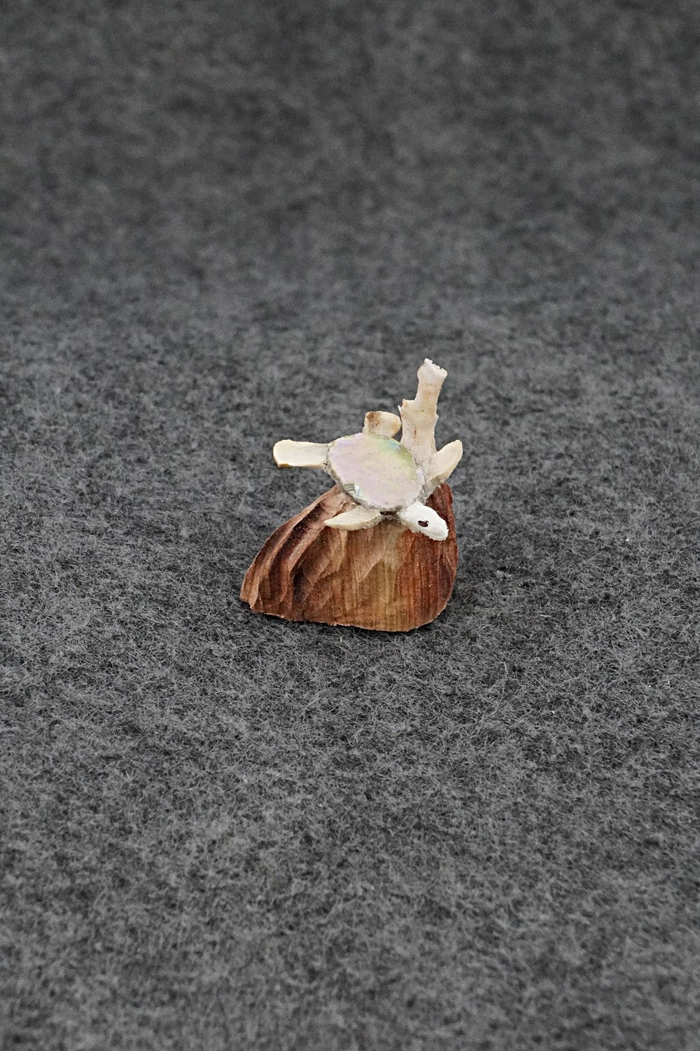Turtle Zuni Fetish Carving - Ruben Najera