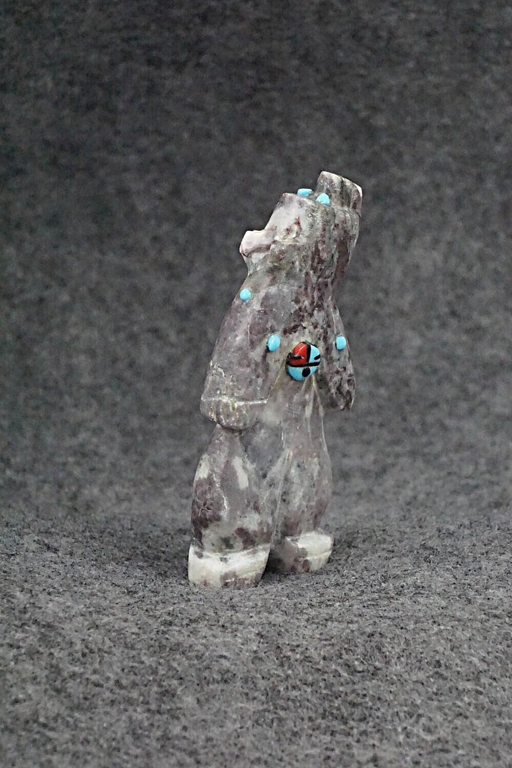 Bear Zuni Fetish Carving - Danette Laate
