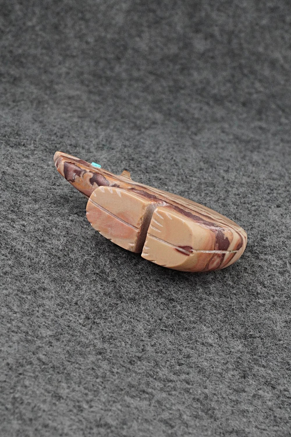 Bear Zuni Fetish Carving - Ronnie Lunasee