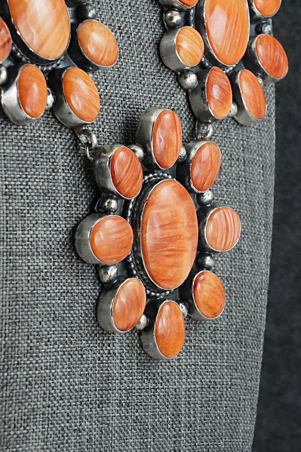 Spiny Oyster & Sterling Silver Necklace and Earrings Set - Darrin Livingston