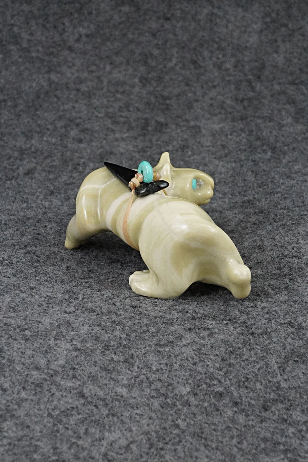 Mountain Lion Zuni Fetish Carving - Albert Eustace
