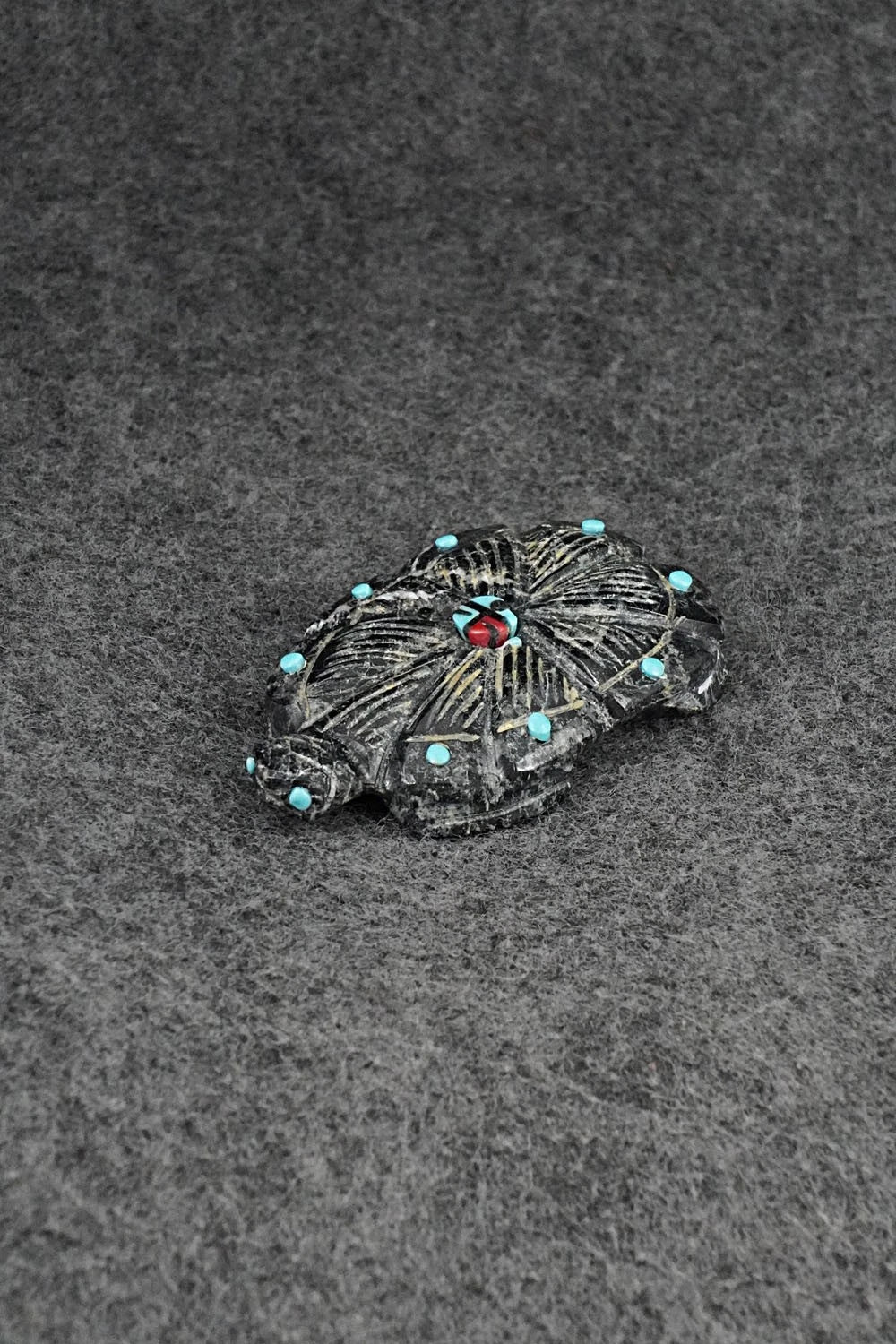 Turtle Zuni Fetish Carving - Danette Laate