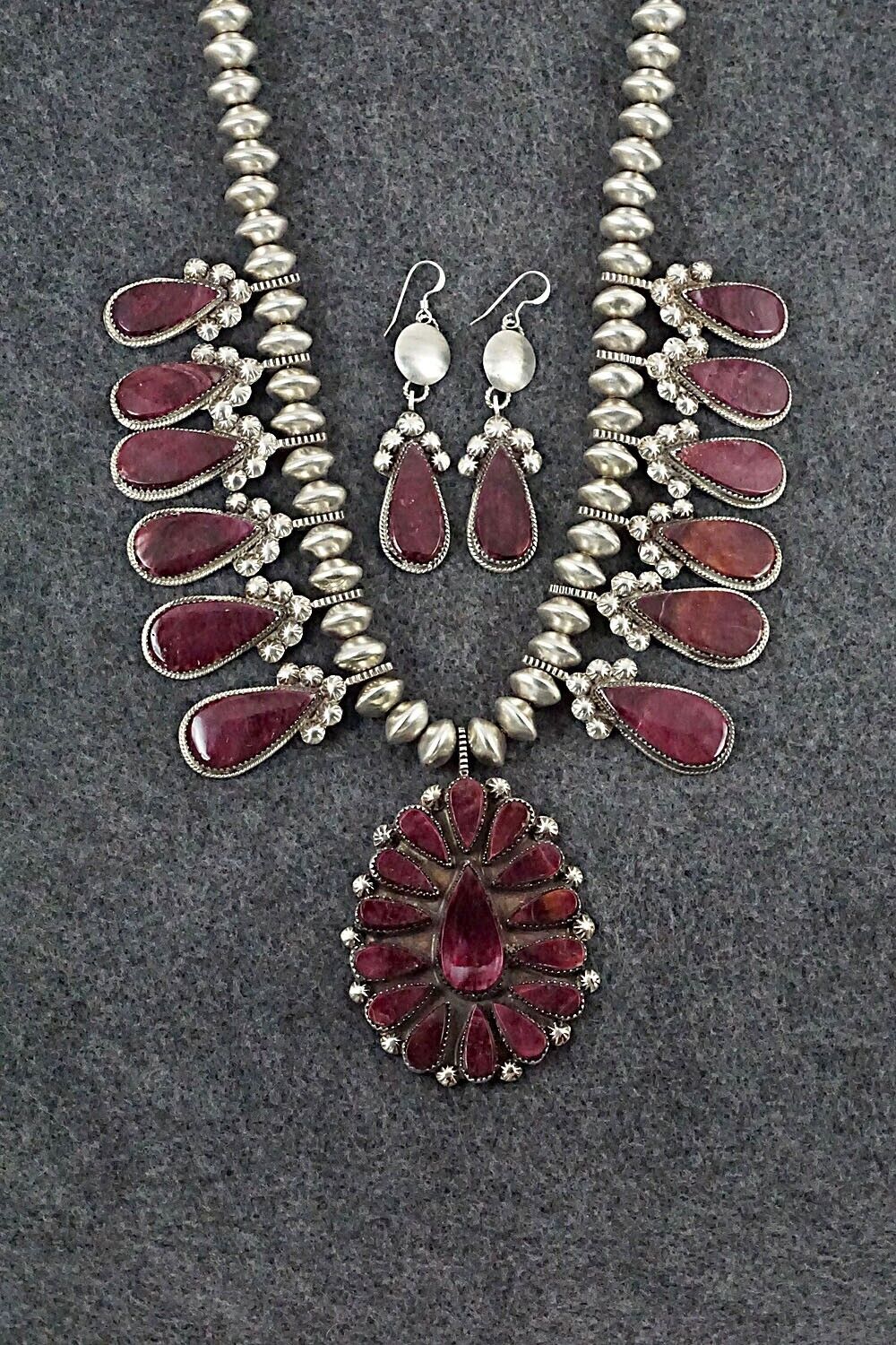 Spiny Oyster & Sterling Silver Necklace and Earrings Set - Selina Warner