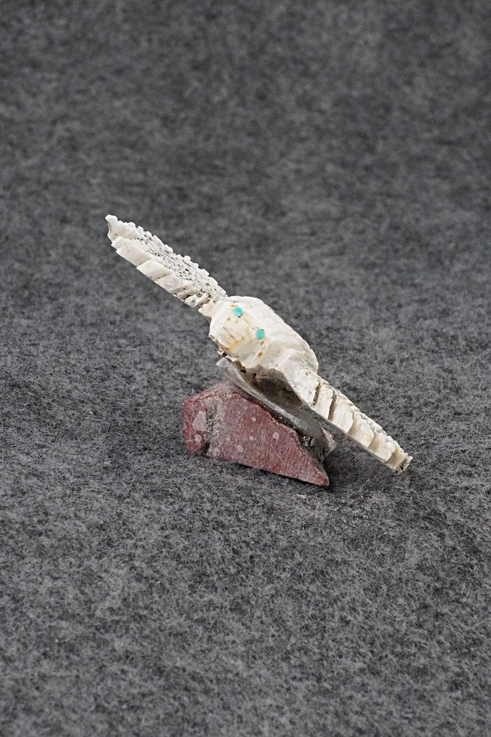 Eagle Zuni Fetish Carving - Carl Etsate