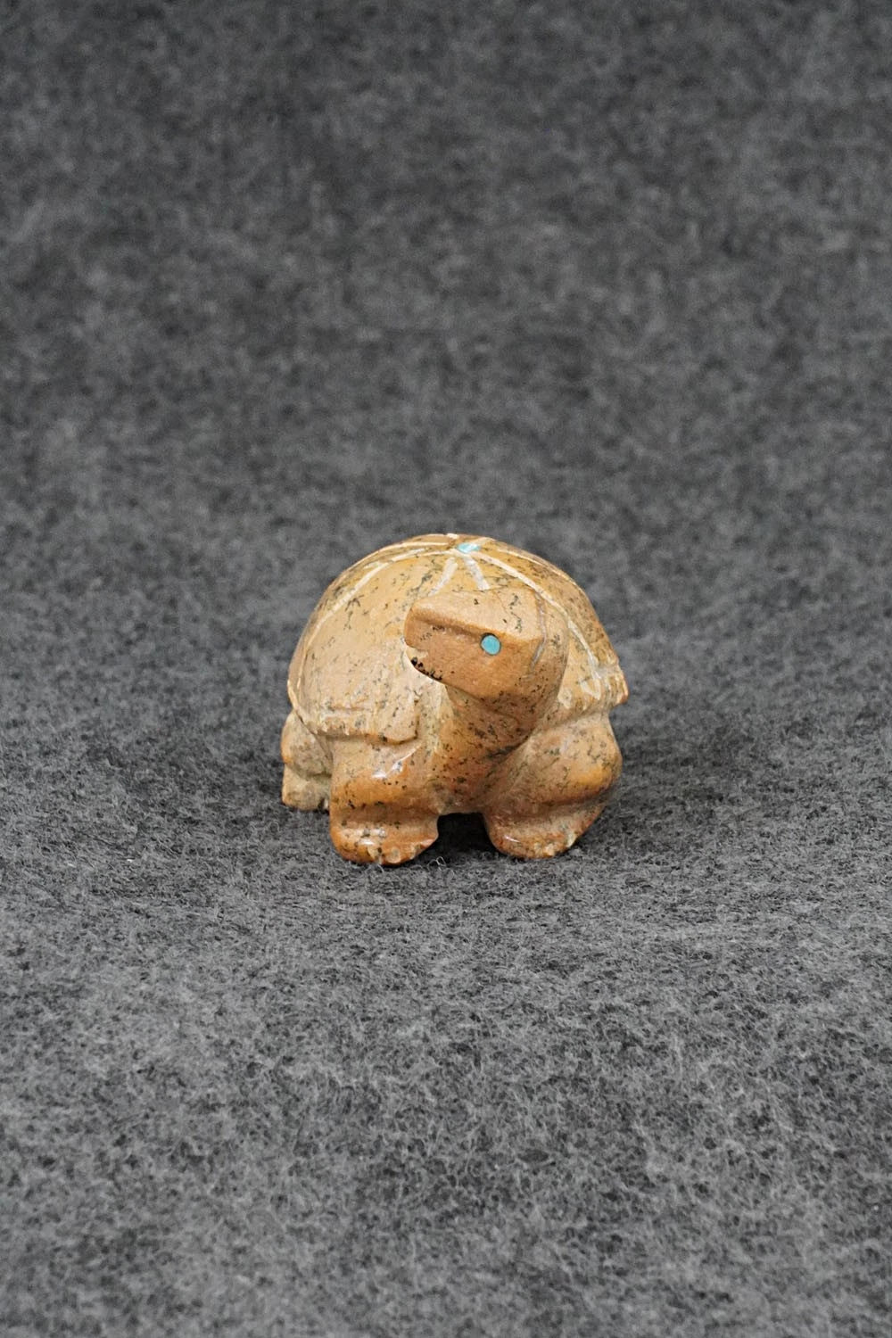 Turtle Zuni Fetish Carving - Freddie Leekya