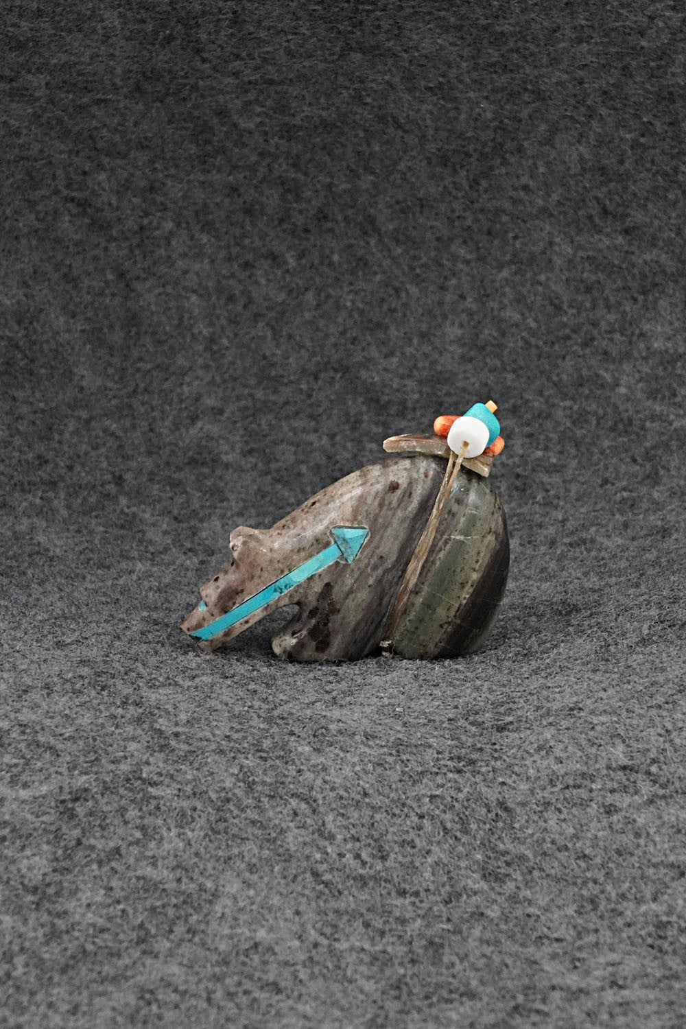 Bear Zuni Fetish Carving - Donavon Laiwakete