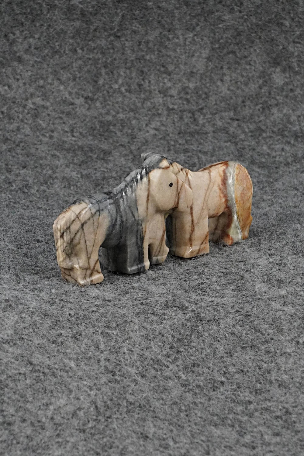 Horse Zuni Fetish Carving - Carol Martin