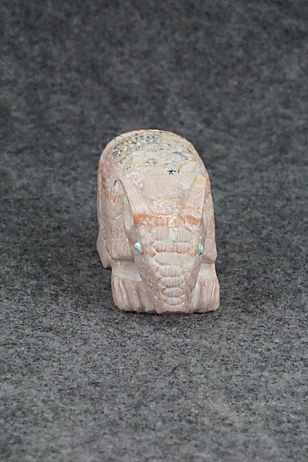Armadillo Zuni Fetish Carving - Derrick Kaamasee
