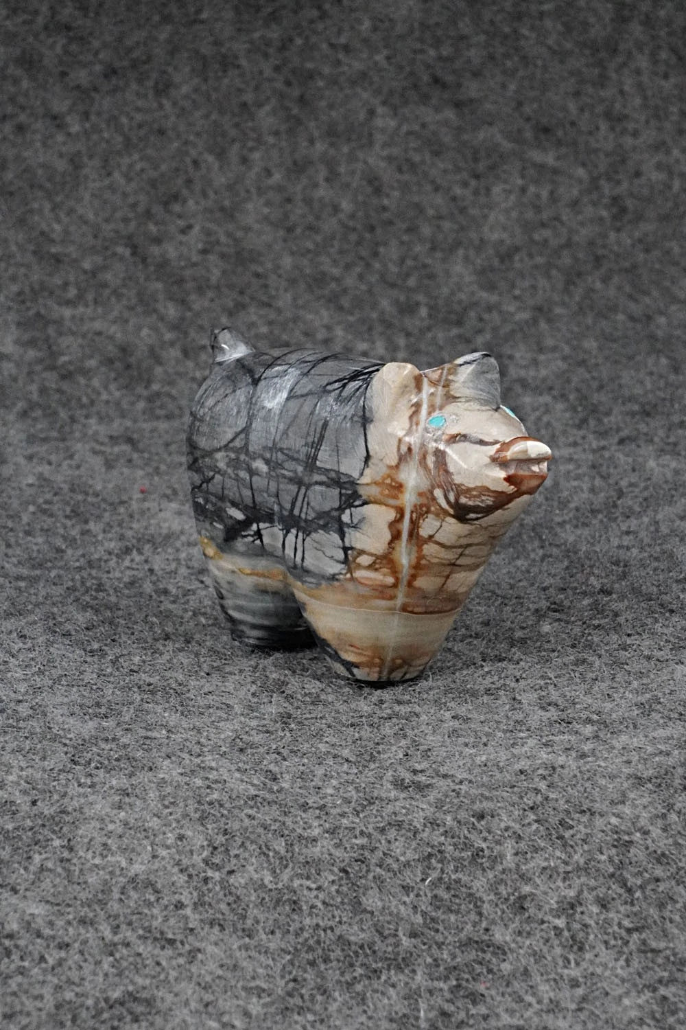 Pig Zuni Fetish Carving - Delvin Leekya