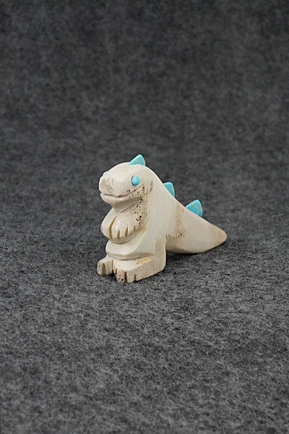 Dinosaur Zuni Fetish Carving - Cody Chavez