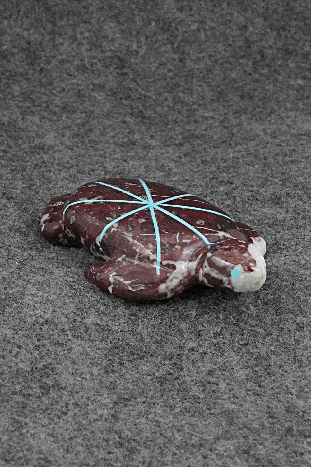 Turtle Zuni Fetish Carving - Kenric Laiwakete