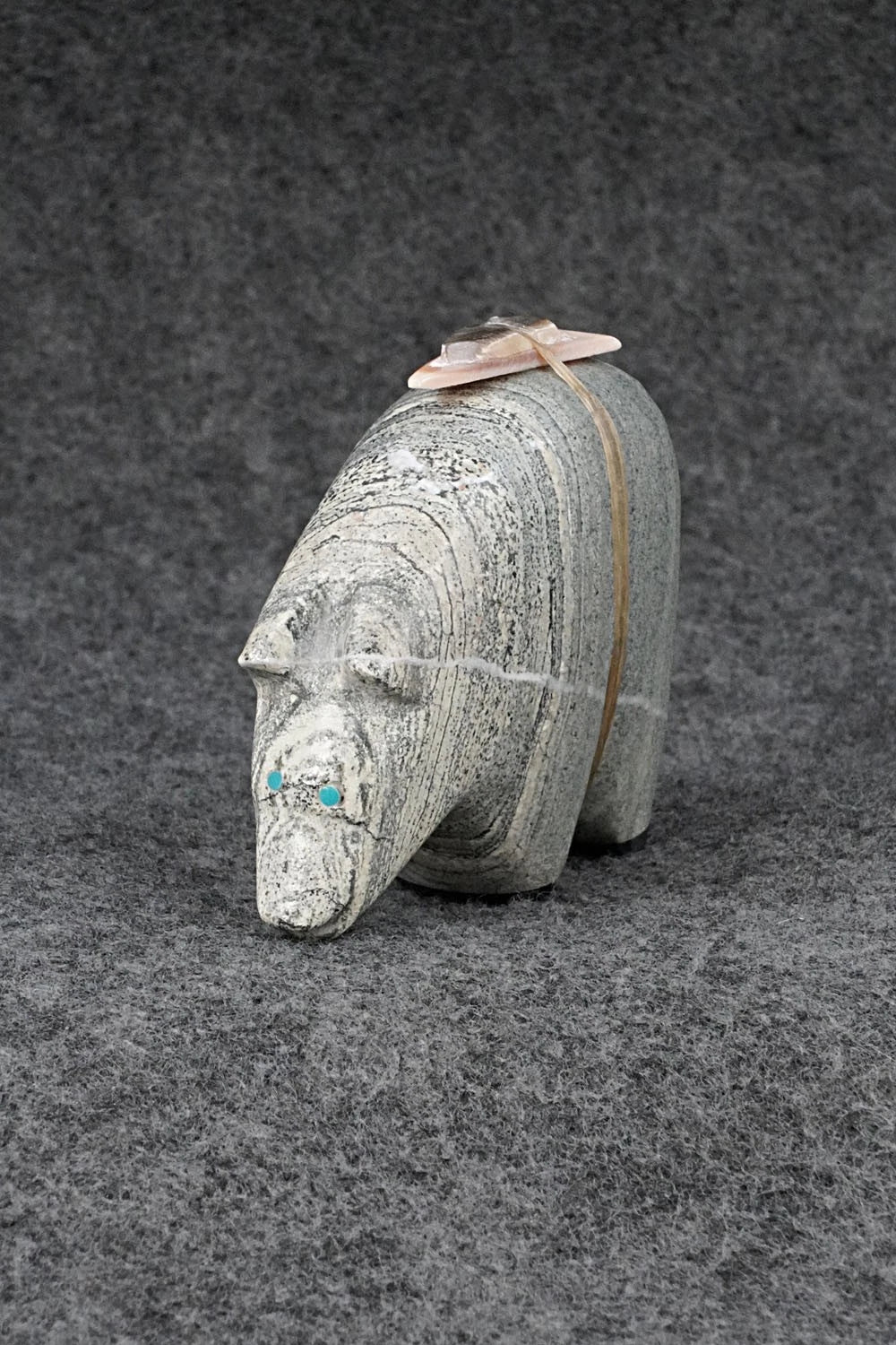 Bear Zuni Fetish Carving - Delvin Leekya