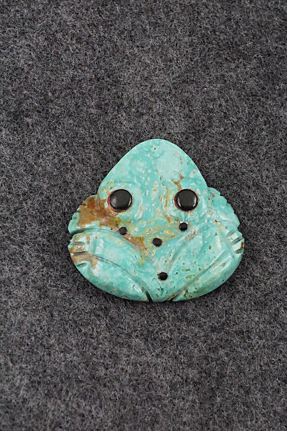 Frog Zuni Fetish Carving - Reynold Lunasee