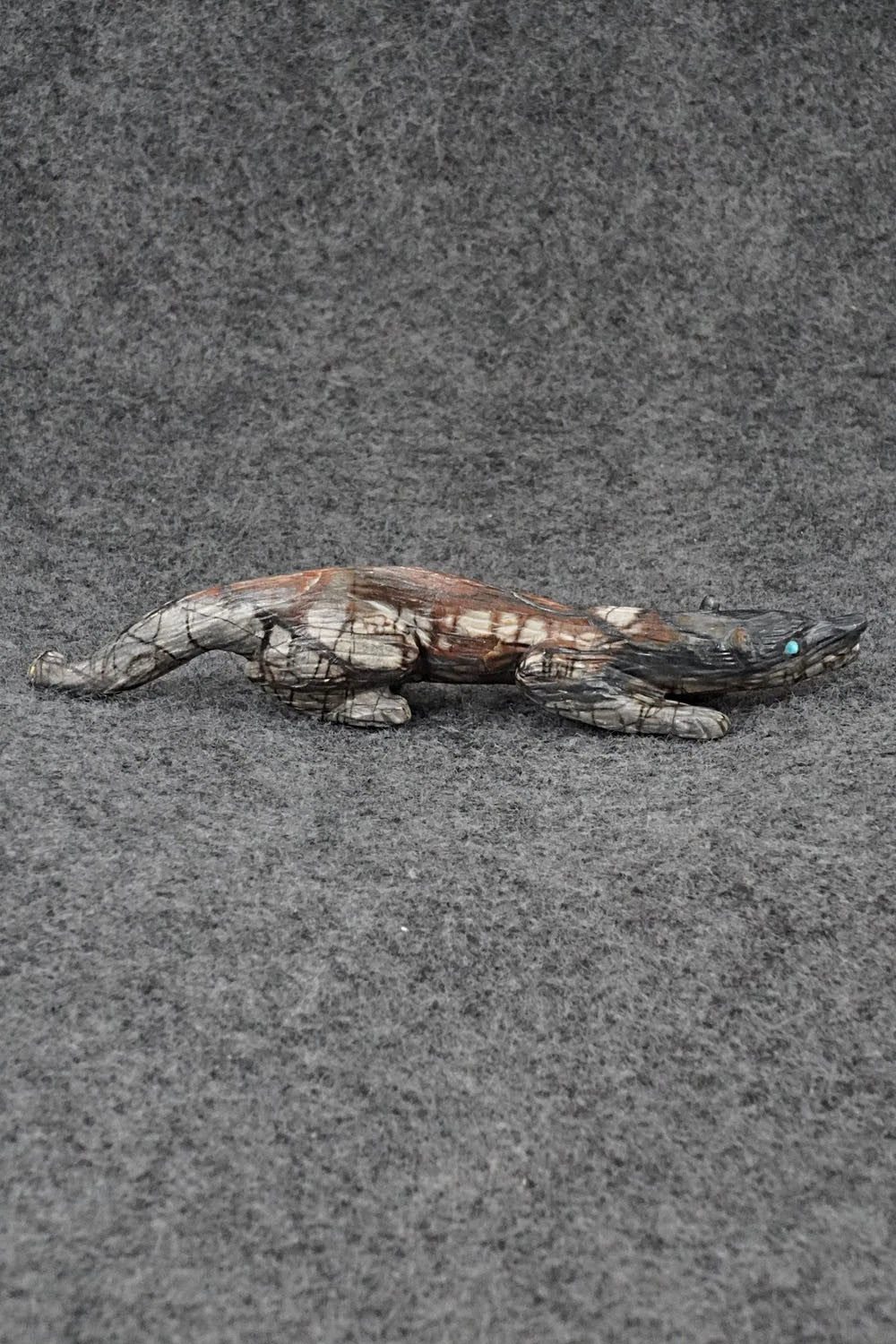 Mountain Lion Zuni Fetish Carving - Lance Cheama