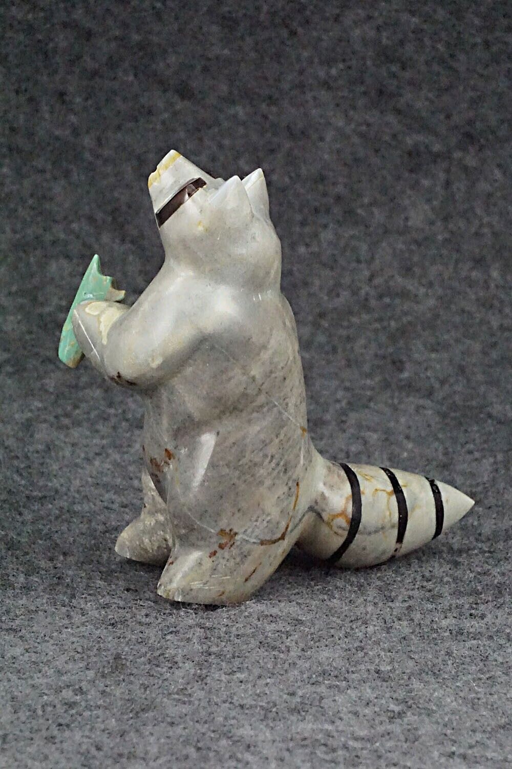 Racoon Zuni Fetish Carving - Enrike Leekya
