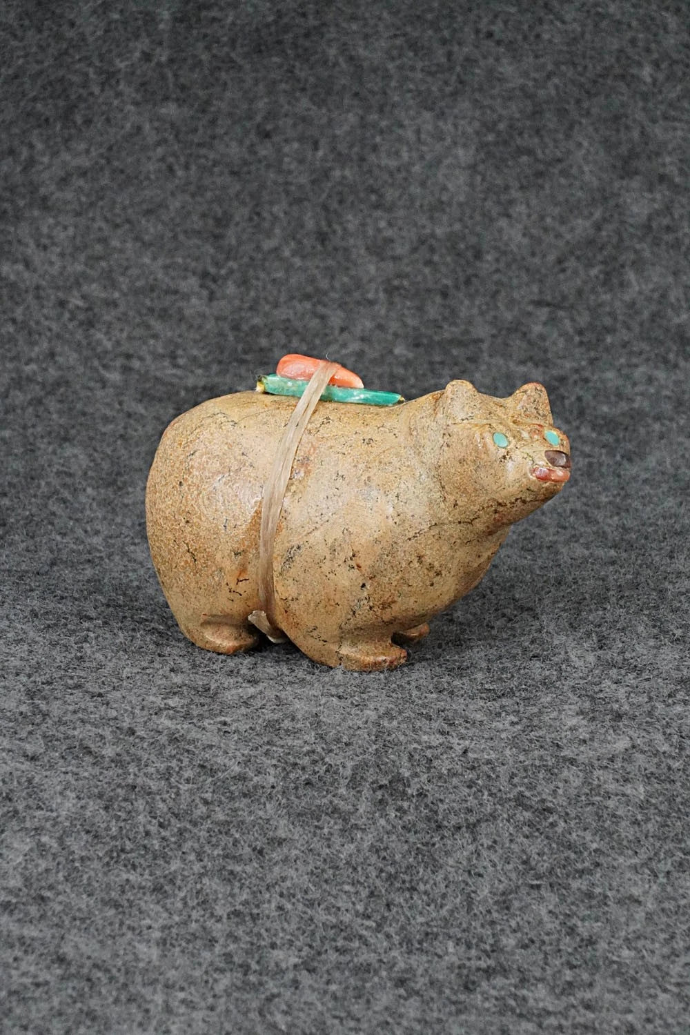Bear Zuni Fetish Carving - Freddie Leekya