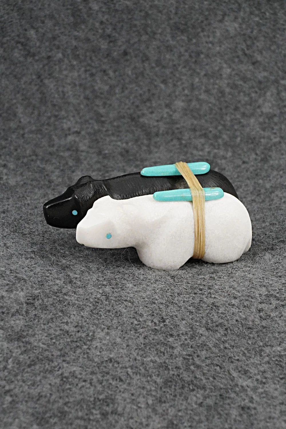 Bear Zuni Fetish Carving - Herb Halate