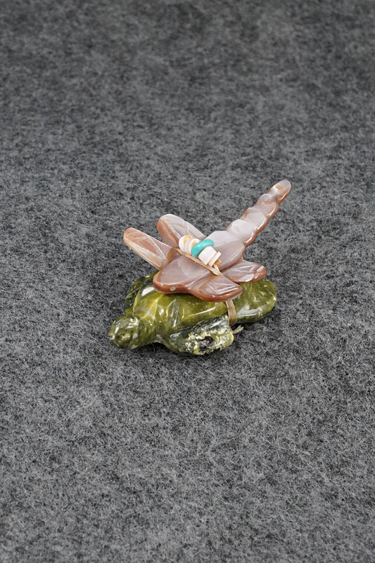 Turtle Zuni Fetish Carving - Daisy Rose Leonard