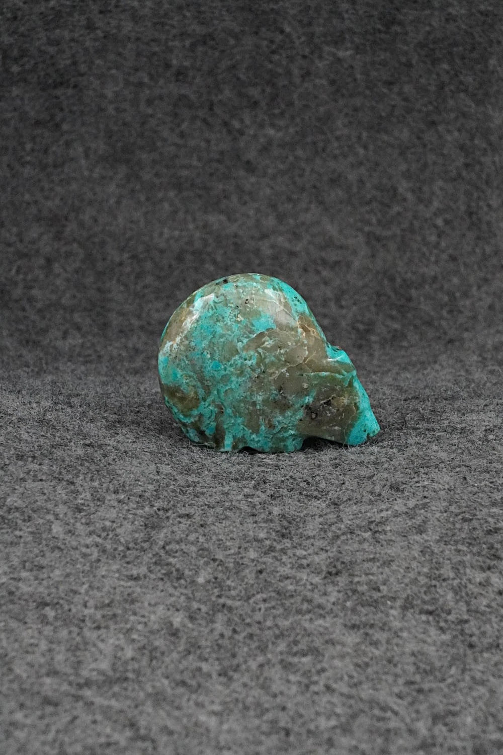 Bear Zuni Fetish Carving - Abby Quam Panteah