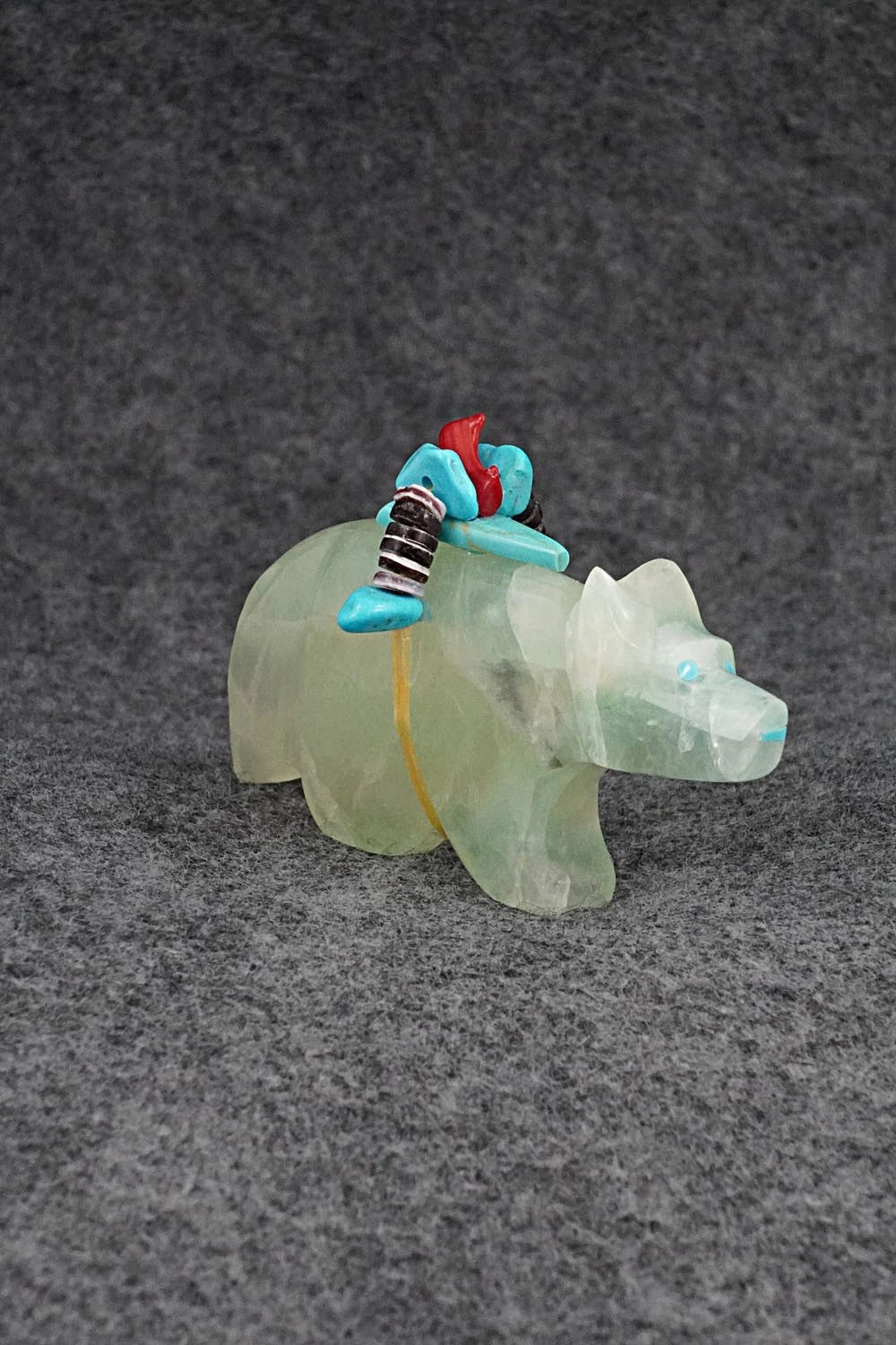 Wolf Zuni Fetish Carving - Rodney Laiwakete