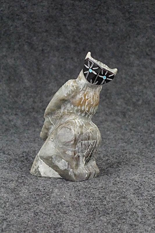 Owl Zuni Fetish Carving - Freddie Leekya