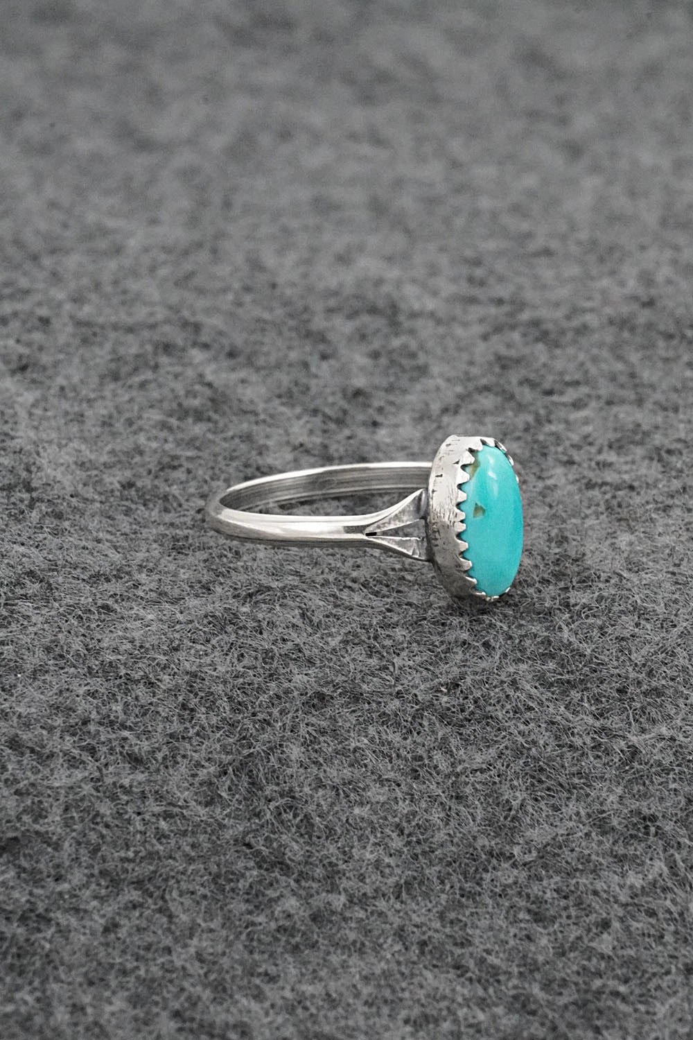 Turquoise & Sterling Silver Ring - Matthew Gordon - Size 8