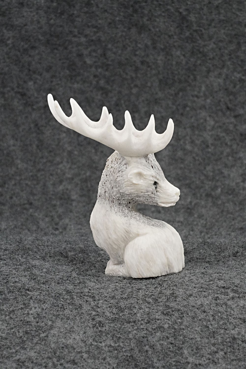 Elk Zuni Fetish Carving - Chris Peina