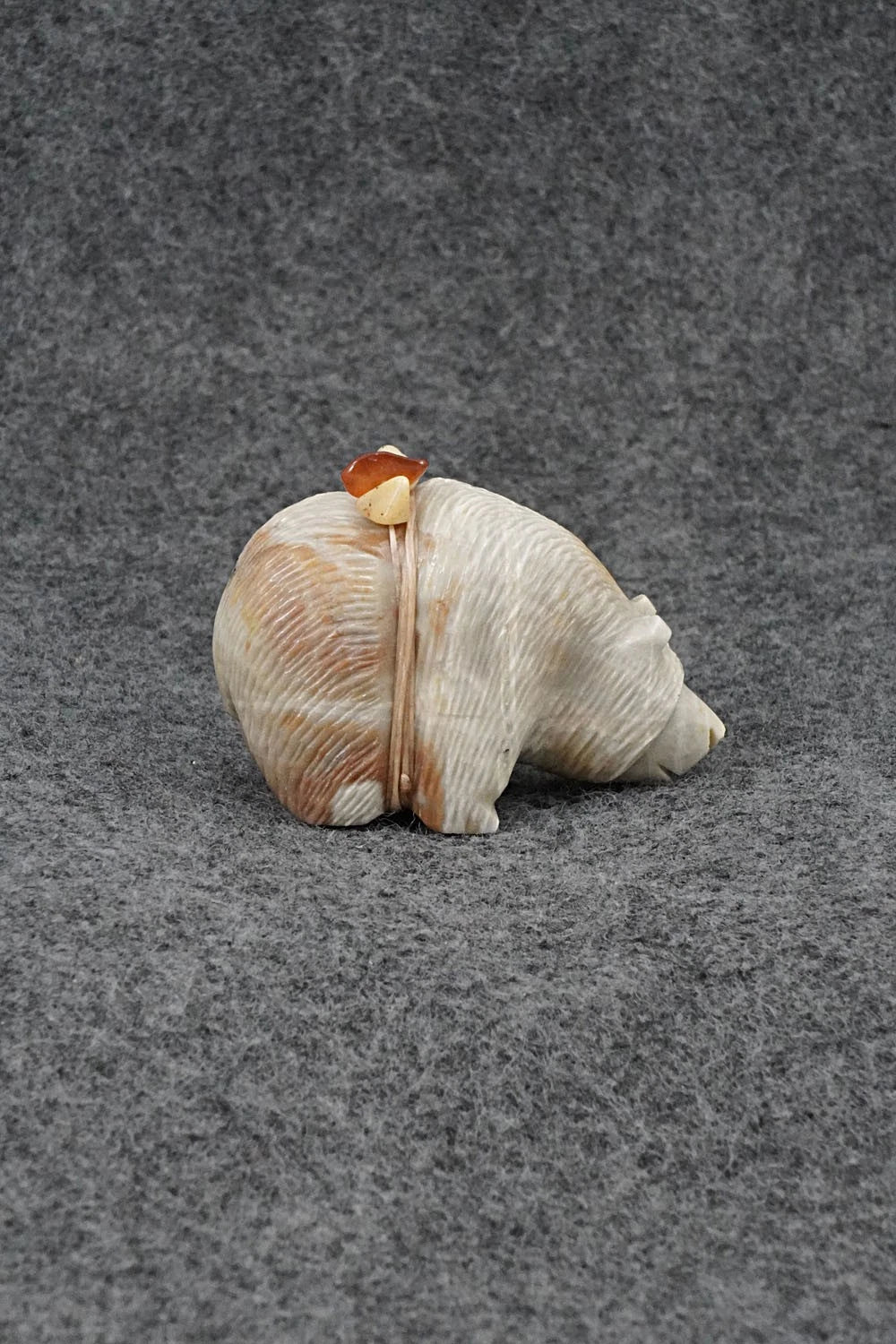 Bear Zuni Fetish Carving - Farlan & Paulette Quam