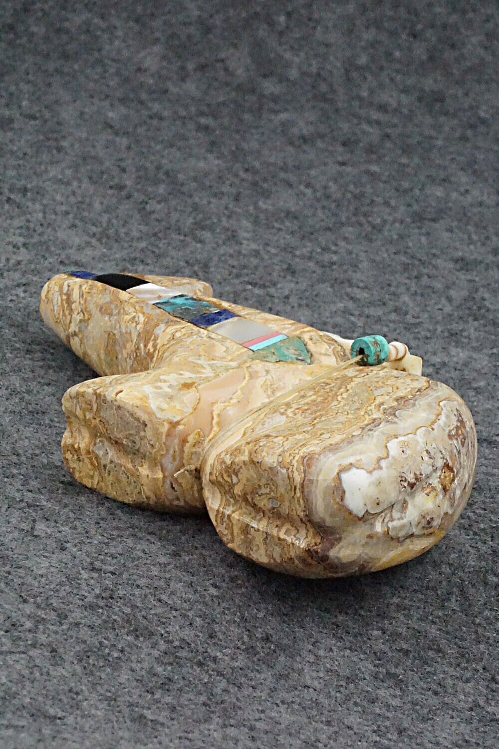 Bear Zuni Fetish Carving - Rodney Laiwakete