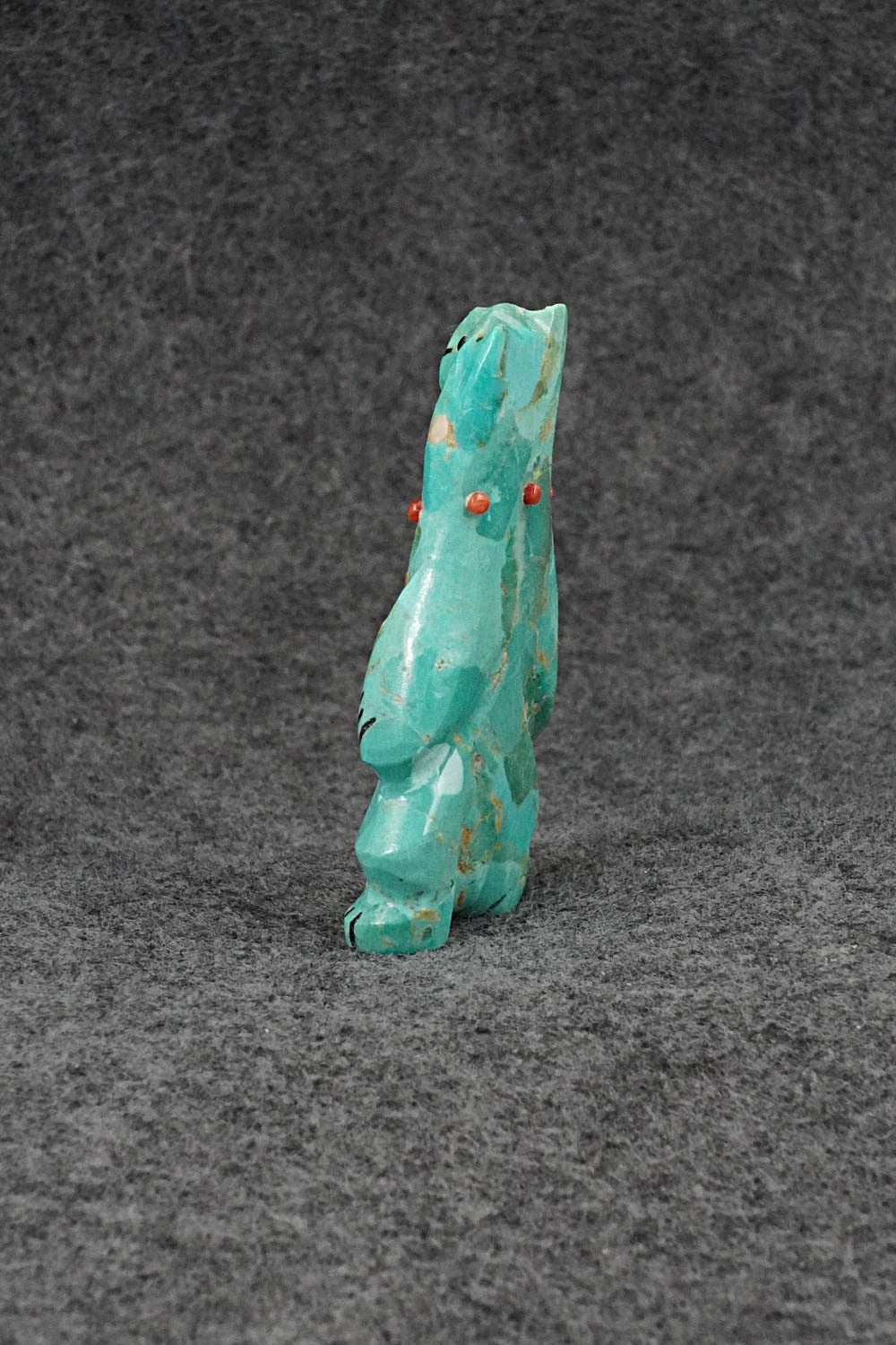 Bear Zuni Fetish Carving - Claudia Peina