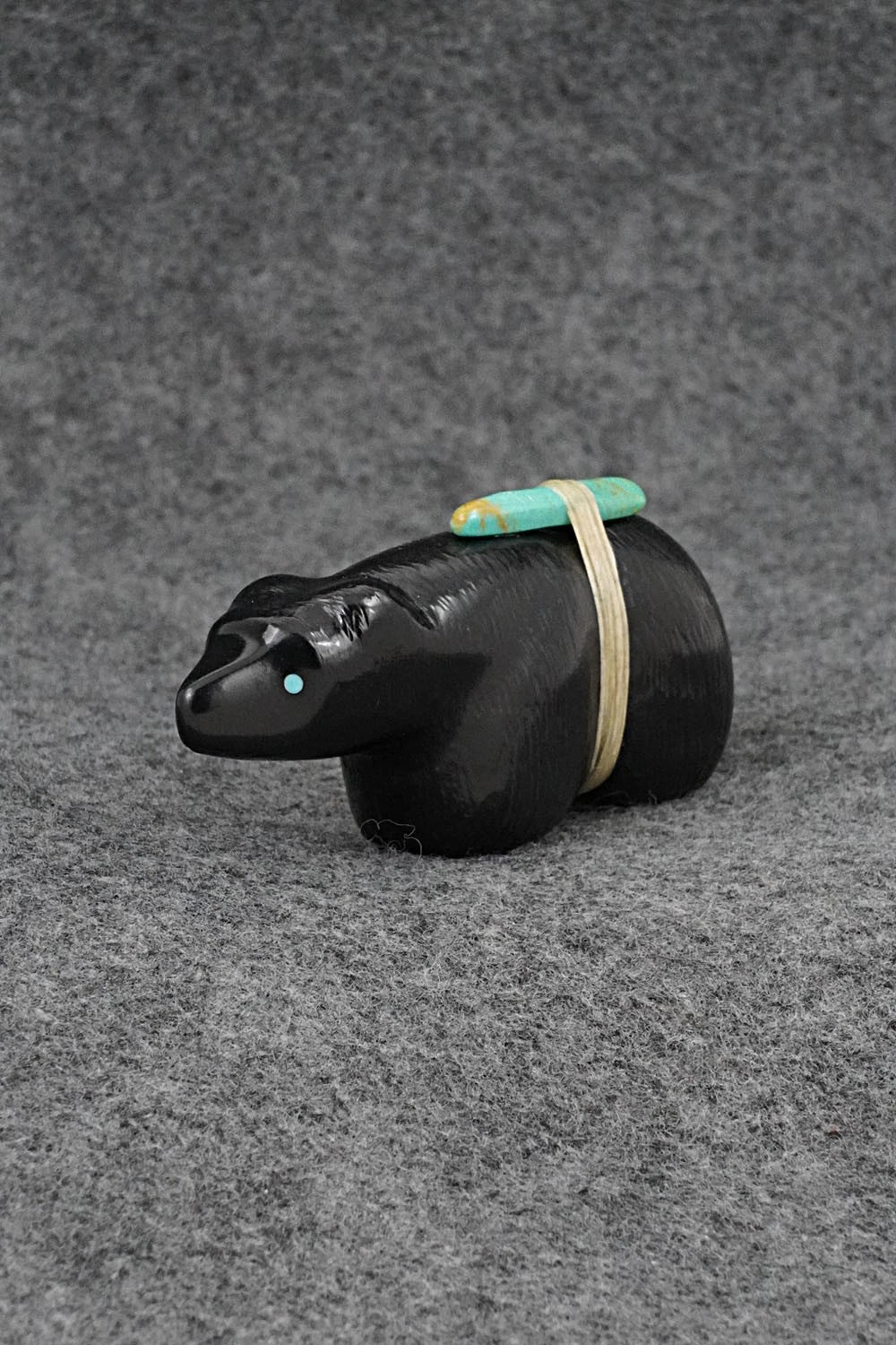 Bear Zuni Fetish Carving - Herbert Halate