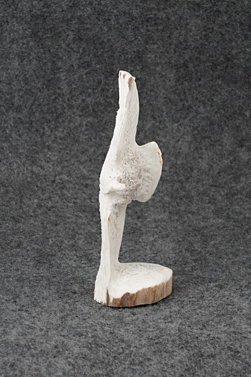 Eagle Zuni Fetish Carving - Lewis Malie