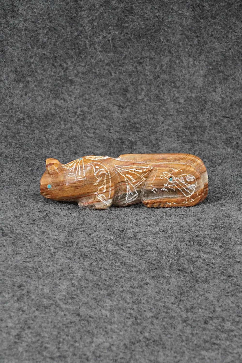 Mountain Lion Zuni Fetish Carving - Adrian Cachini