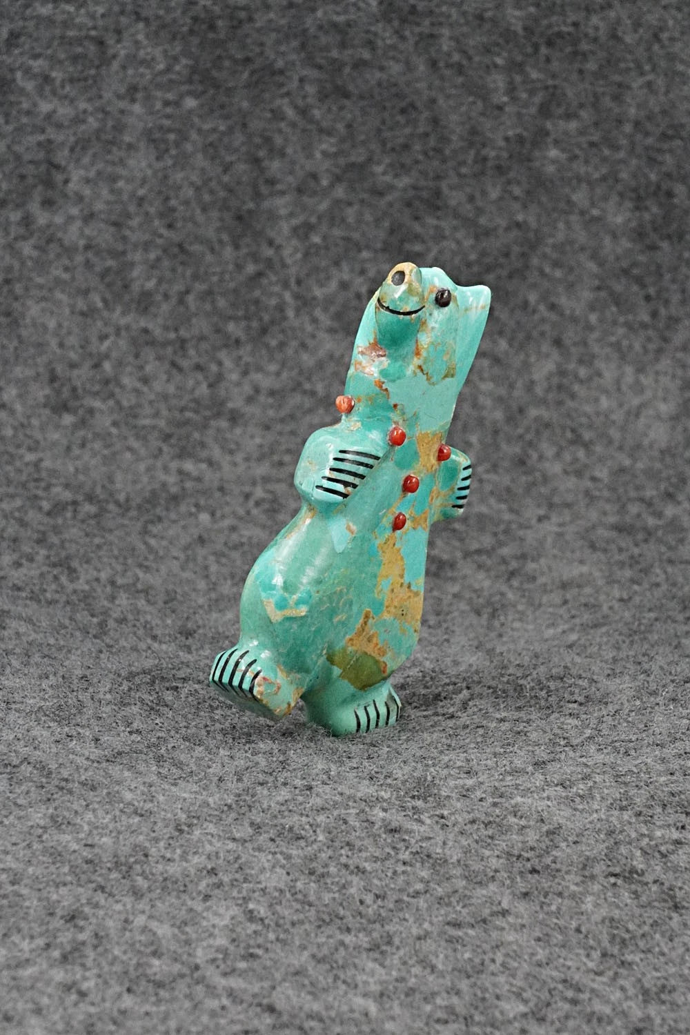 Bear Zuni Fetish Carving - Claudia Peina