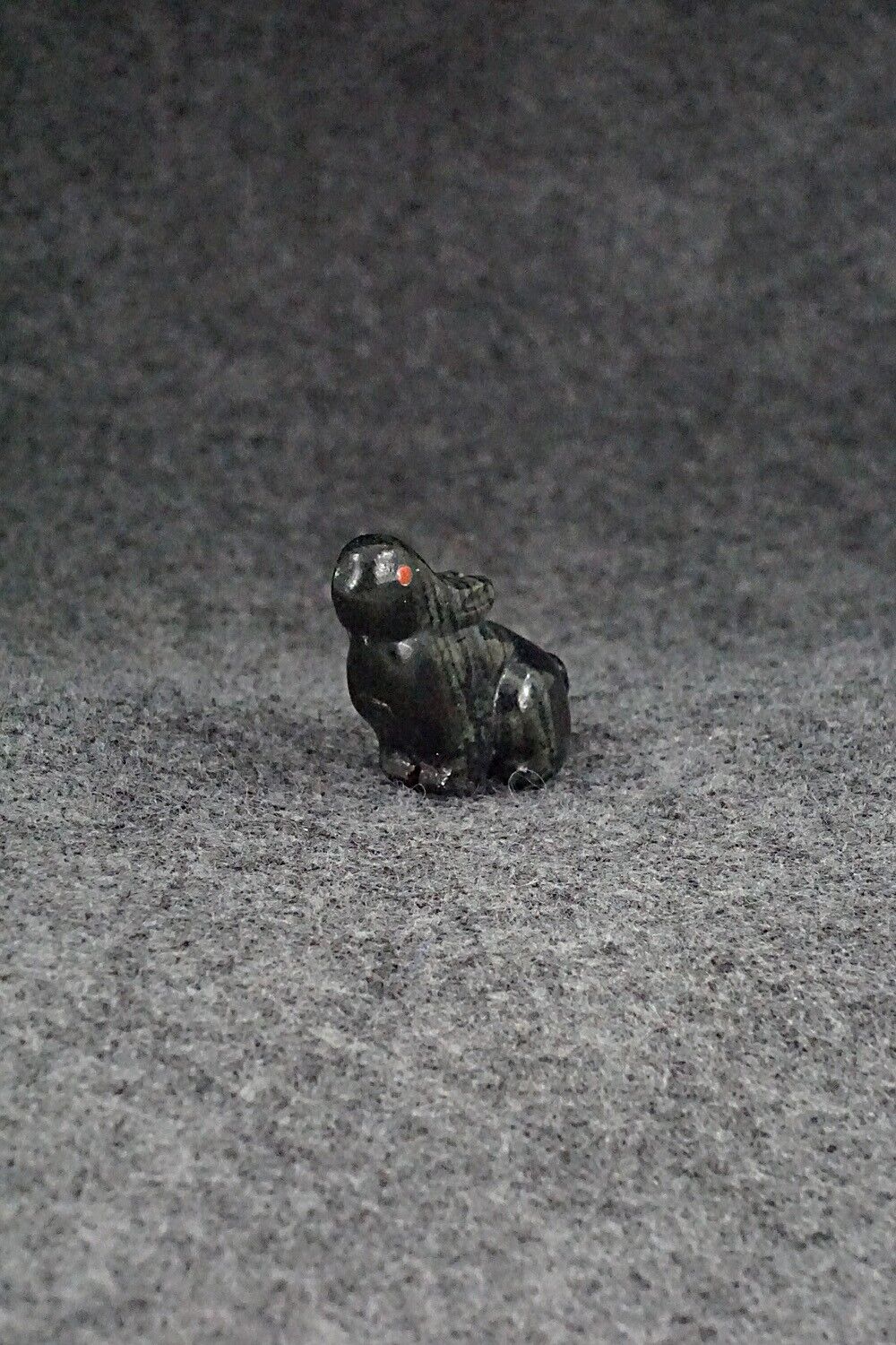 Rabbit Zuni Fetish Carving - Brian Yunie
