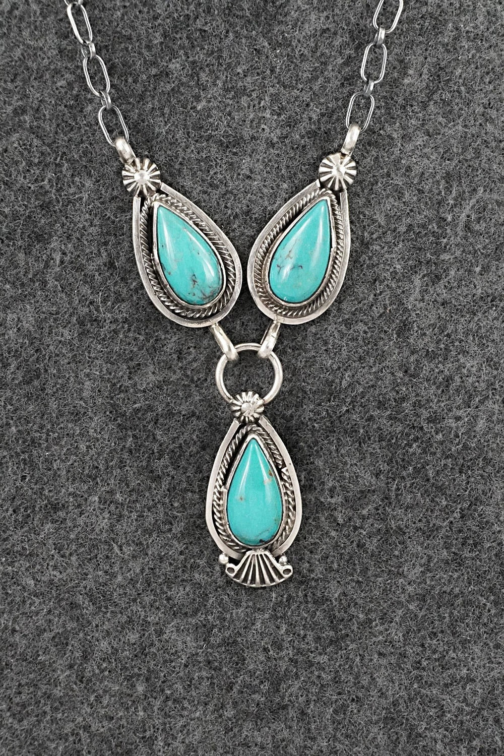 Turquoise & Sterling Silver Necklace - Verley Betone