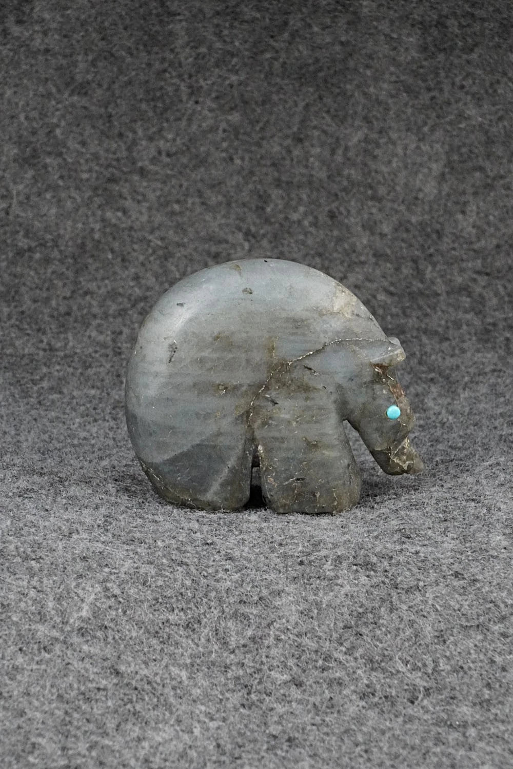 Bear Zuni Fetish Carving - Ronnie Lunasee