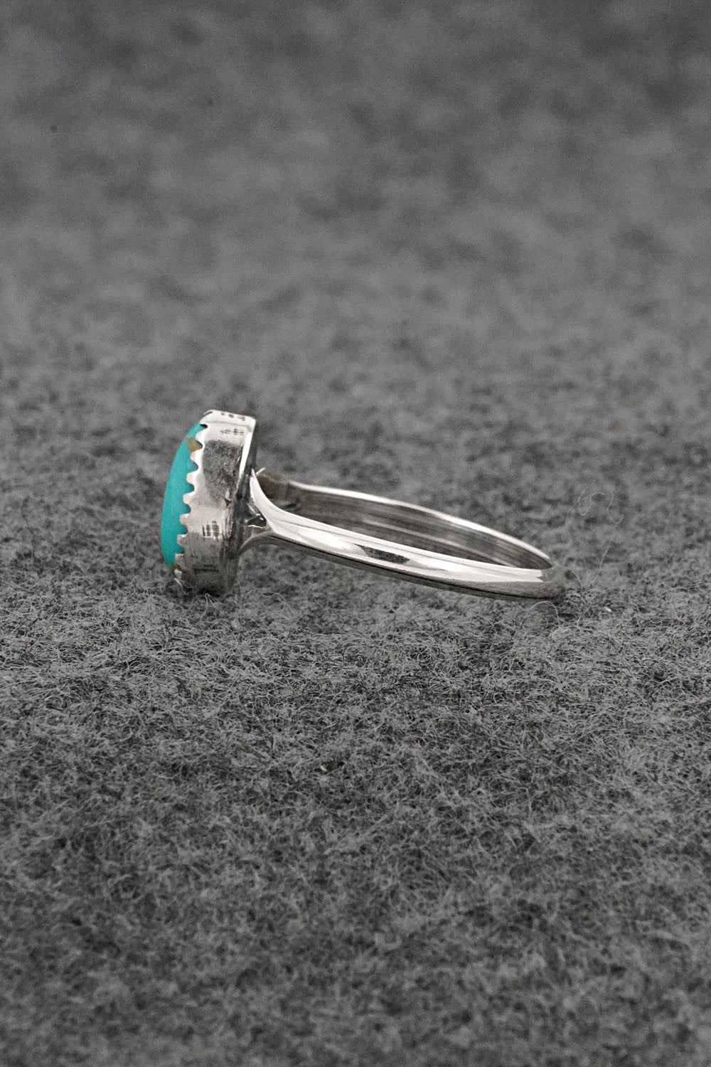 Turquoise & Sterling Silver Ring - Matthew Gordon - Size 8