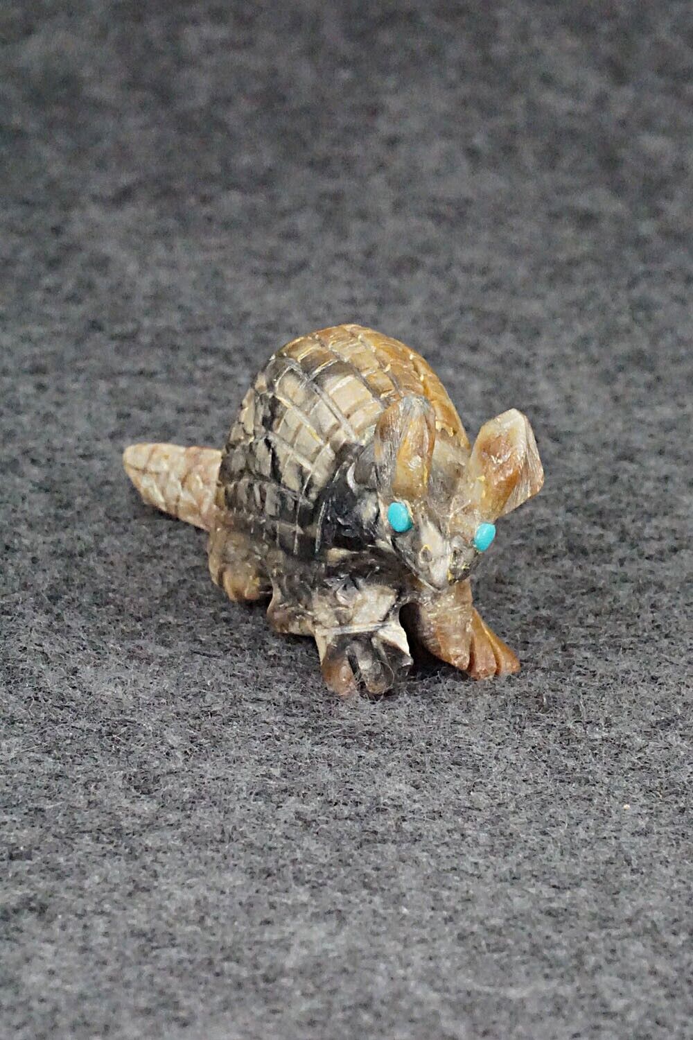 Armadillo Zuni Fetish Carving - Dana Malani